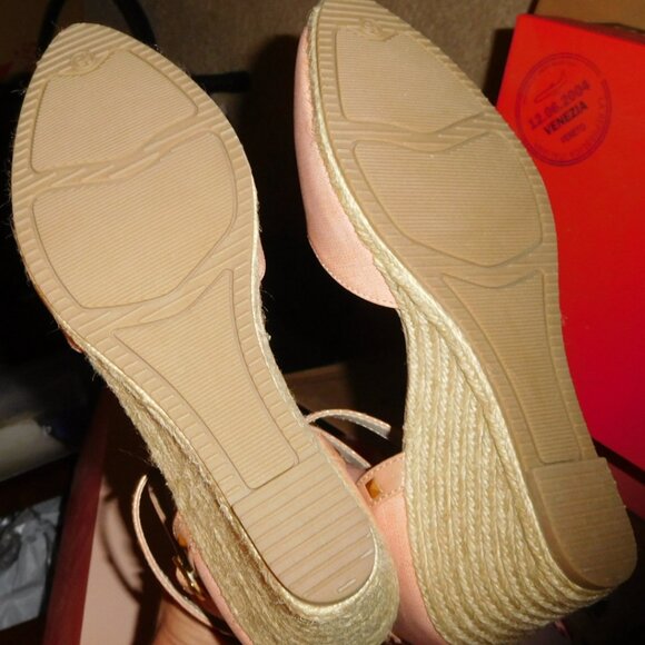 NEW 9.5M RIALTO CAMPARI DUSTY ROSE METALLIC WEDGE CLOSED TOE SHOES - Picture 9 of 10